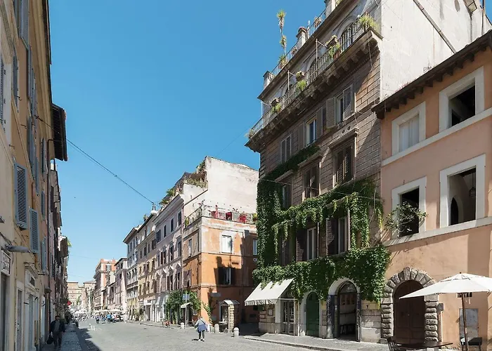 Guesthost - Borgo Pio Elegant Apartment!