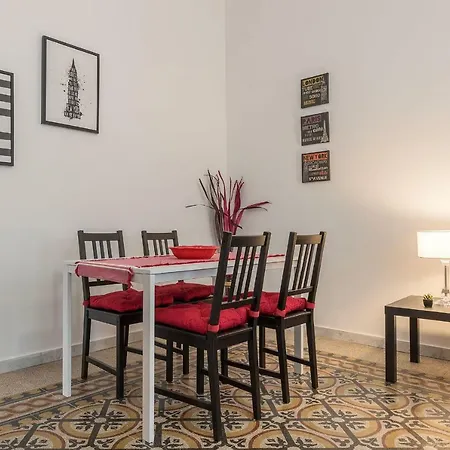 Guesthost - Borgo Pio Elegant Apartment! Róma